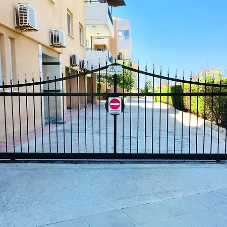 In The Sun * بافوس